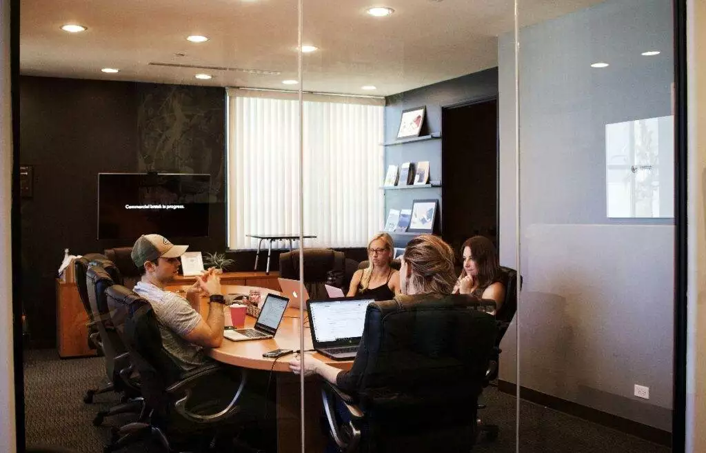 Work meeting room (Unsplash | Campaign Creators)