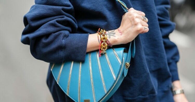 Bracelet (Photo by Edward Berthelot/Getty Images)
