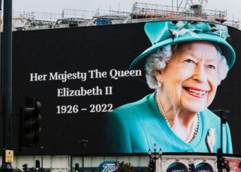 queen elizabeth the second banner after she died