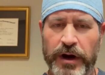 Heart surgeon Dr. Jeremy London has revealed three signs that can tell you if you have a weak heart