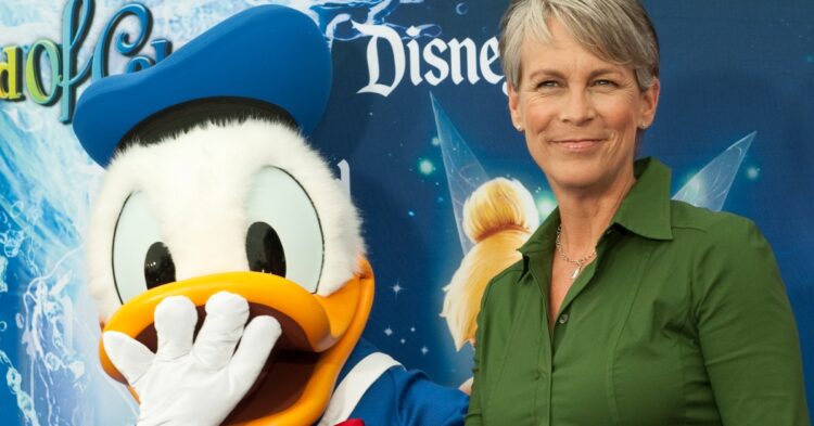 Jamie Lee Curtis celebrates her 40th anniversary