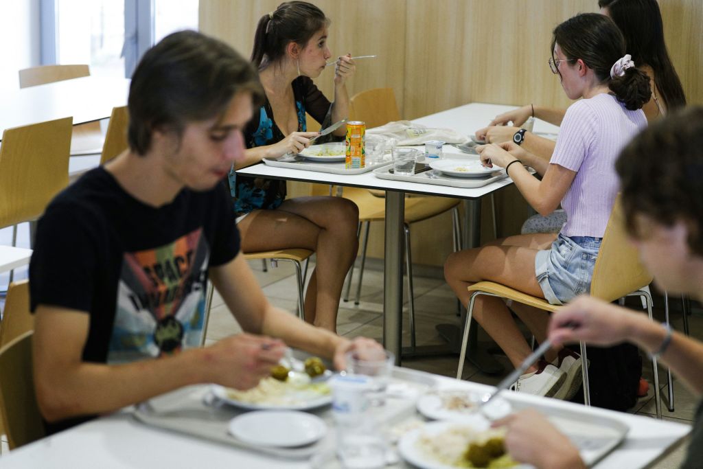FRANCE-ECONOMY-EDUCATION-UNIVERSITY