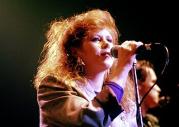 Kirsty MacColl (Photo by Brian Rasic/Getty Images)