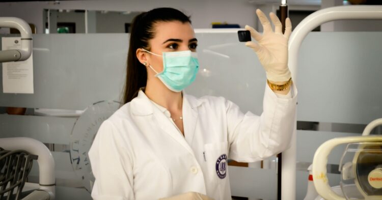 Nurse (Photo by Ani Kolleshi via Unsplash)