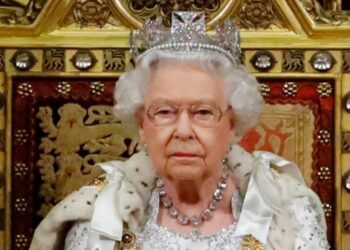 Queen Elizabeth (Photo by TOLGA AKMEN/POOL/AFP via Getty Images)
