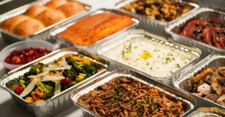 Thanksgiving dinner (Photo by Ana Maltez via Unsplash)