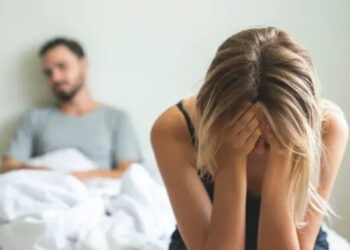 Woman discovers cheating husband