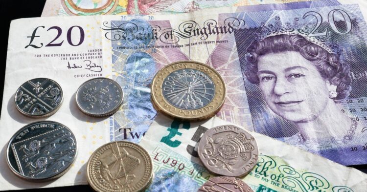 A surge in the US-style tipping system in the UK