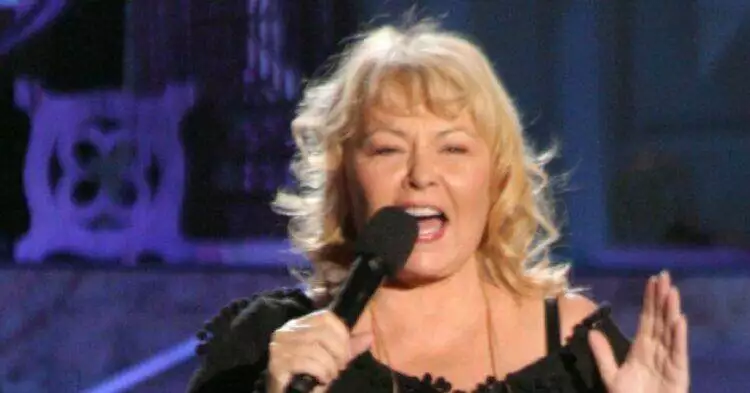 Roseanne Barr sporting a new look