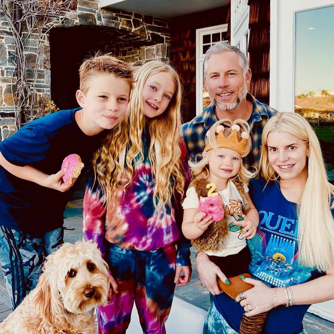 Jessica Simpson, Eric Johnson, and their kids