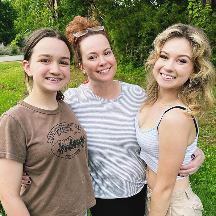 Chloe, Lily and mum