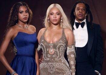Beyonce family picture (Instagram | beyonce)