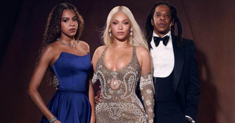 Beyonce family picture (Instagram | beyonce)