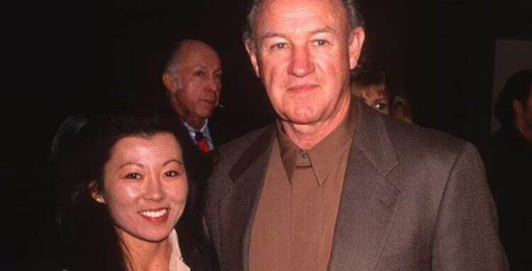 Gene Hackman and Betsy Arakawa (Ron Galella)