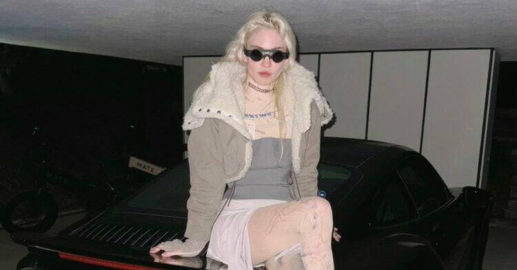 Grimes (Instagram | grimes)