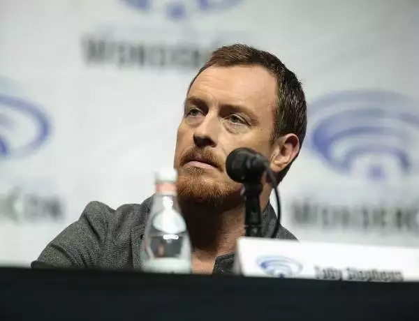Toby Stephens