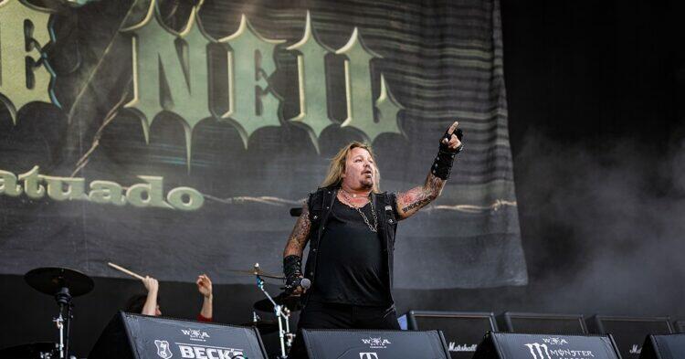 Vince Neil's private jet crashed into a plane
