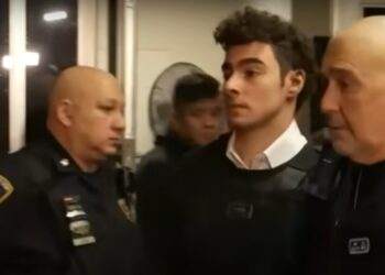 Luigi Mangione responds to supporters from prison