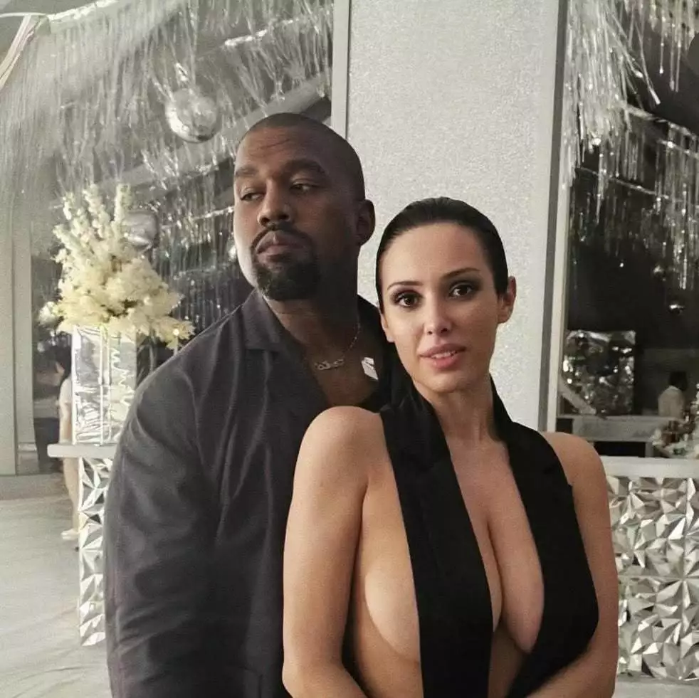 Kanye, Blanca