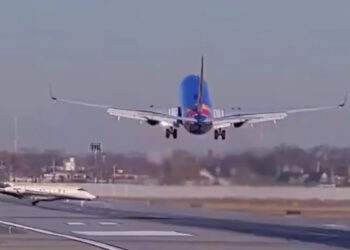 airportwebcams.net