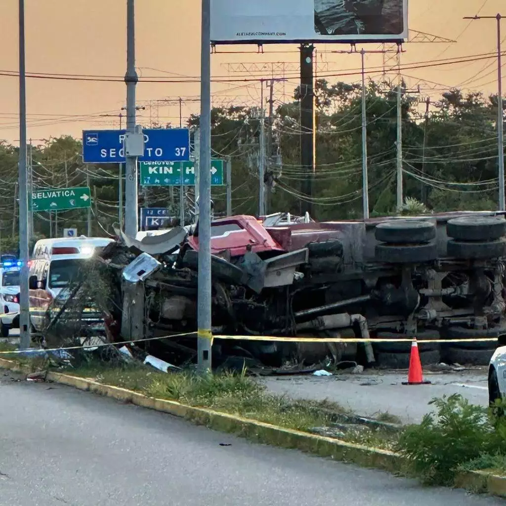 Elise Caffee incident wreckage (Instagram | elisecaffeeupdates)