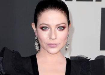 Michelle Trachtenberg (Instagram | michelletrachtenberg)
