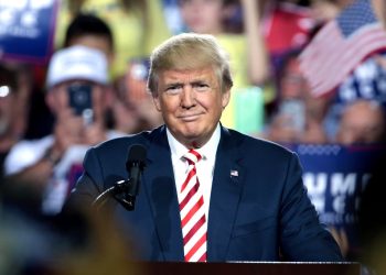 Trump pauses tariffs on other countries except for China