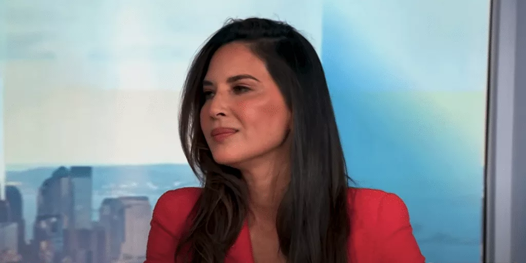 Olivia Munn on Jenna & Friends