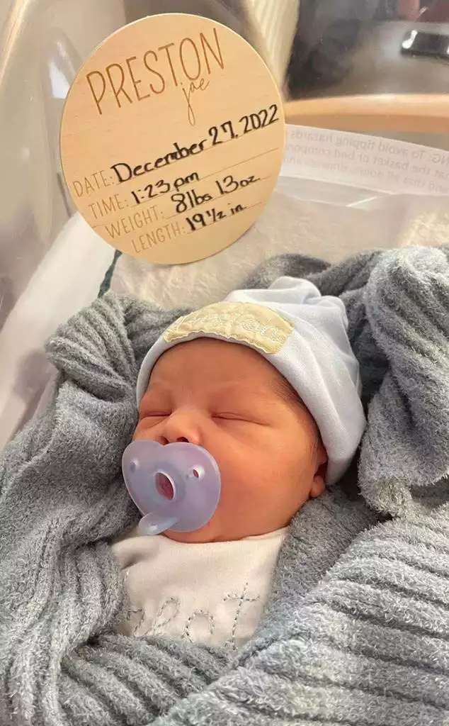 Preston Ordone newborn picture
