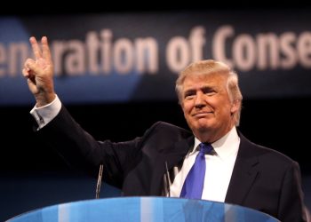 Donald Trump replaces Barack Obama's paintings