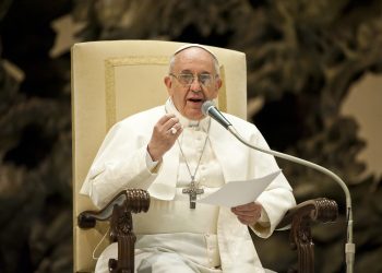 Why women can't take Pope Francis' place