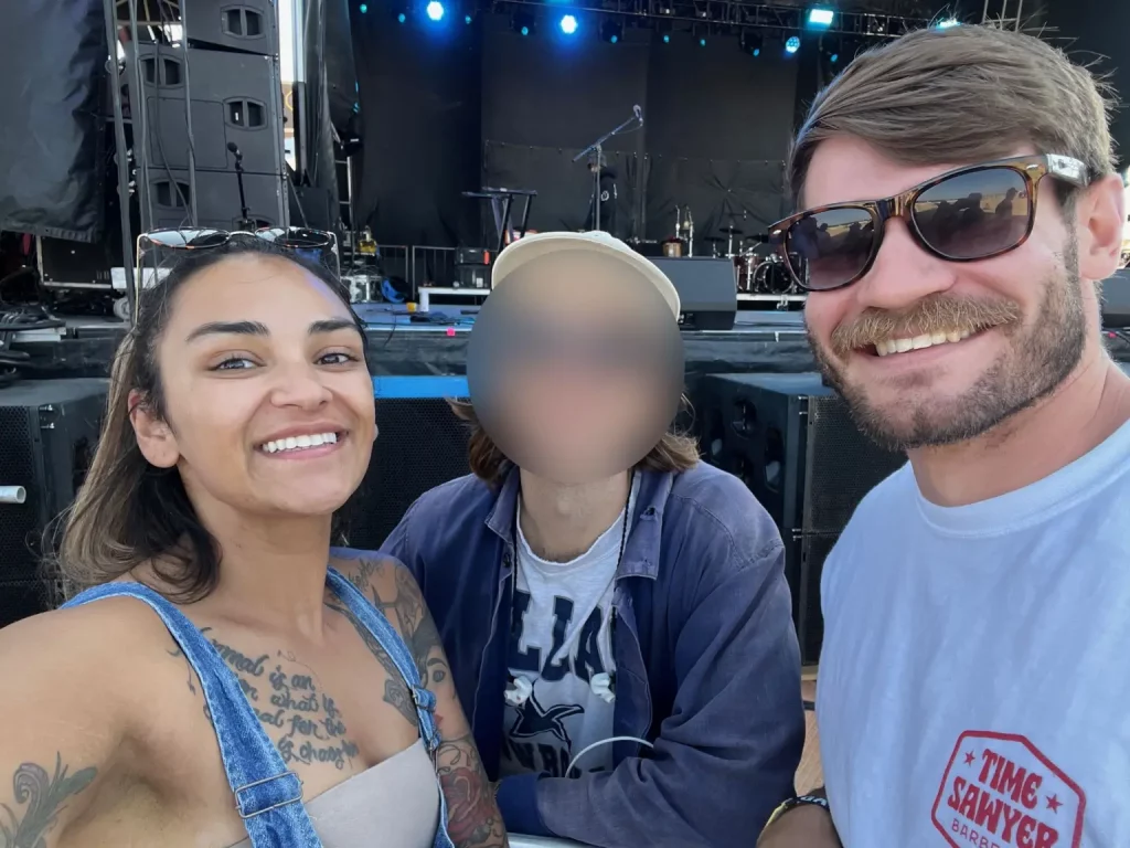picture of the couple in the music festival