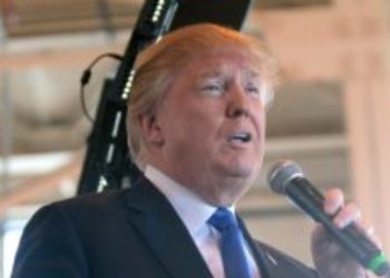 Donald Trump accepts white South African refugees