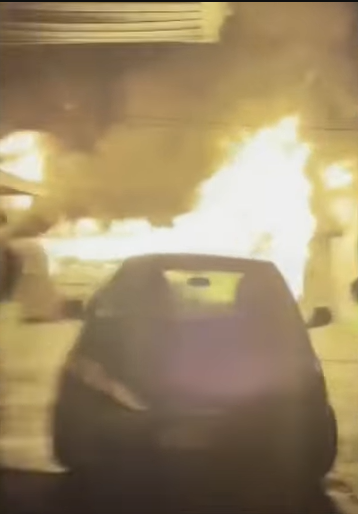 Footage of garage on fire captured by teens