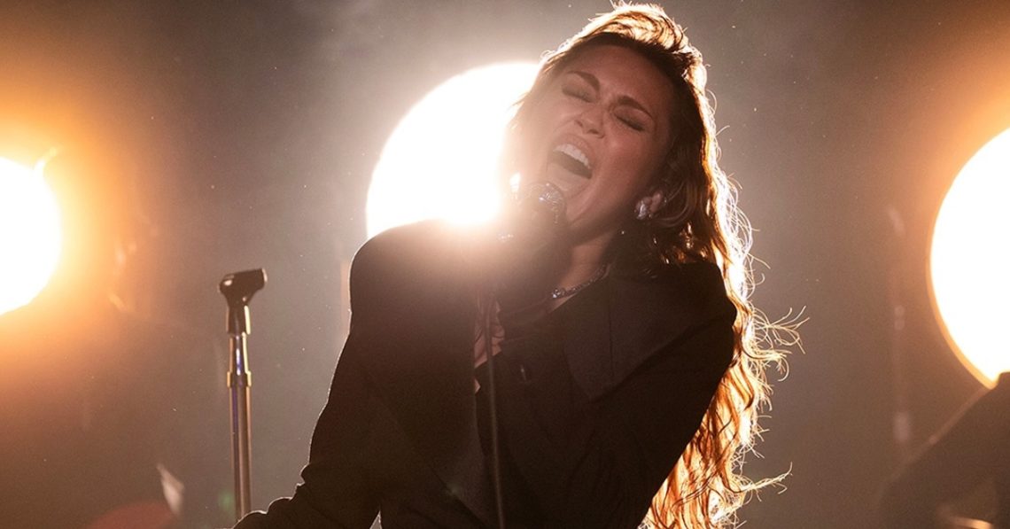 Miley Cyrus performing