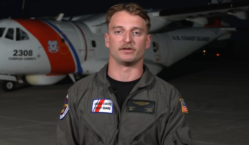 Scott Ruskan rescue swimmer for the US Coast Guard