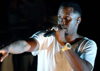 Diddy holding mic