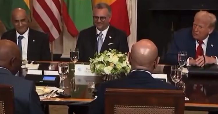 Trump and Liberian President at White House dinner